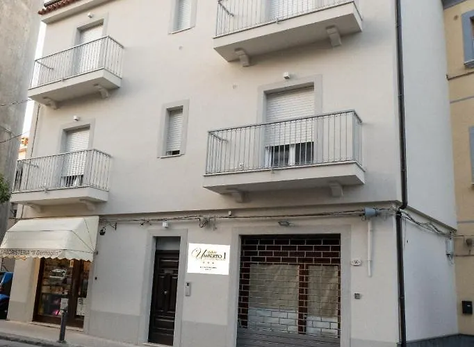 Umberto I לינה וארוחת בוקר *